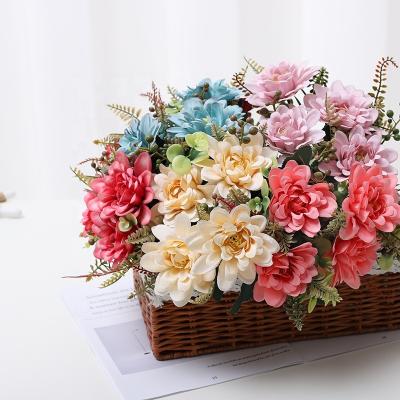 China 2023 Hot Selling Colorful Real Coral Chrysanthemum Beautiful Bouquet Simulation Artificial Flowers Real Silk Flowers For Home Outdoor Wedding Decoration for sale