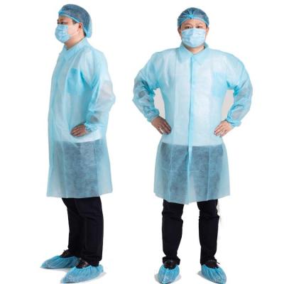 China Breathable Wholesale Medical Disposable Lab Coats With Elastic Cuff for sale