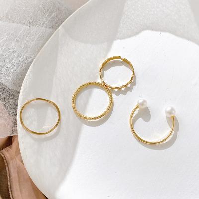 China Fashion European Resin Style Chain Rings Set For Women Lady Trendy Gold Metal Alloy Butterfly Opening Finger Ring Wedding Gifts Jewelry for sale