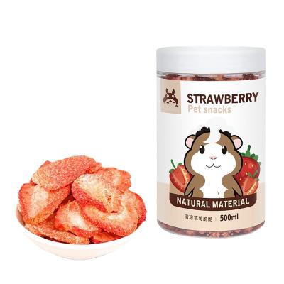 China Viable Hot Vendor Rabbit Dried Strawberry Fruit Slice Snack Hamster Food Rabbit Chinchilla Pork Dutch Snacks 80g for sale