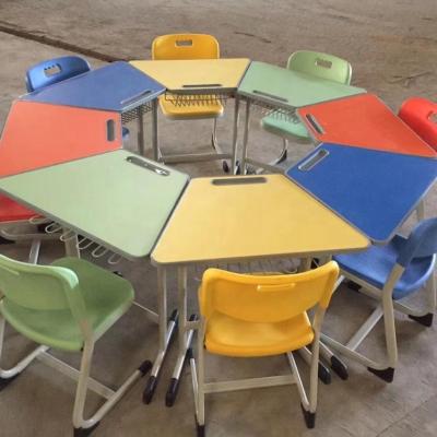 China Luxury Hot Selling School Desk And Chair Classroom Kindergarten School Furniture for sale