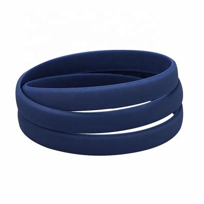 China Custom Printed Brand Logo Rubber Silicone New Arrival CLASSIC Sports Accessories Wristbands For Men for sale