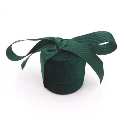 China Green Storage Ring Box Velvet Ribbon Round Jewelry Gift Packaging Box Custom for sale