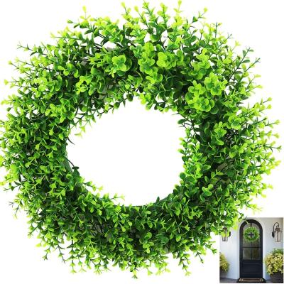 China Durable Decorations Weave Boxwood Weave Artificial Green Leaf Garlands For Front Doors Windows Wall Hanging Wedding Party Decor for sale