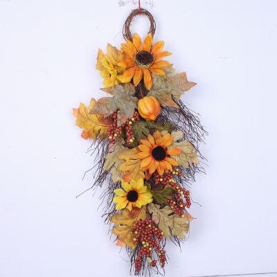 China Durable Autumn Pumpkin Wreath Autumn Colored Maple Leaf Shape Garland Decoration Artificial for sale