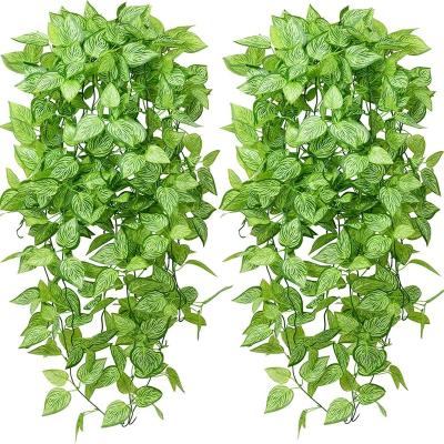 China 2pcs Artificial Plants Durable Outdoor Hanging Artificial Plants UV Resistant Plastic Plants For Outdoor Living Room Decoration for sale