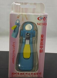 China kleine Veiligheids anti-plons Clippers van de de Babyspijker van 5 Vouwenmagnifier met Licht Te koop