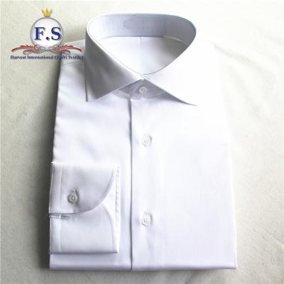 China Anti-wrinkle high end cotton bespoke shirts for men with key label for sale