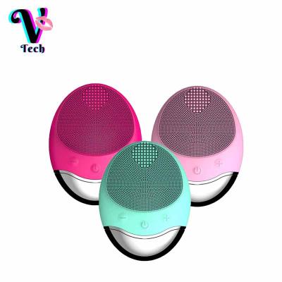 China Smart Facial Massager DEEP CLEANSING Cleansing Device with Silicone Brush Massager Brush Waterproof Cleaning Facial Massager for sale