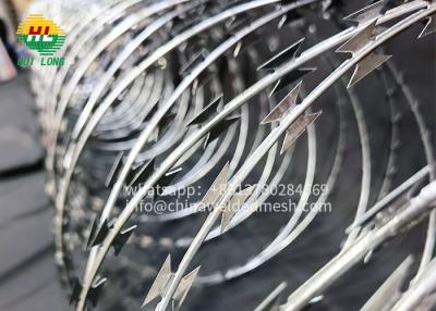 China 10m SS Razor Blade Barbed Wire Water Resistant Hot Dipped Galvanized for sale