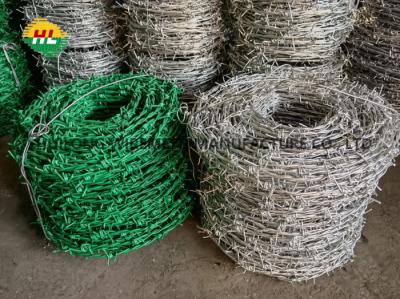 China Grüne Farbe-PET beschichtete hochfesten Stacheldraht 25kg pro Spule zu verkaufen