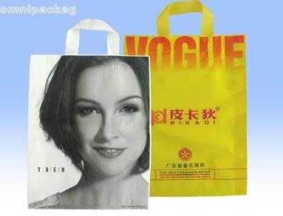 China Reusable One Layer Shopping Bag, Custom Printed LDPE Shopping Bags For Clothing Shop for sale