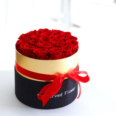 China Fresh flower preserved eternal rose box preserved flower gift box a bucket of eternal flowers for sale