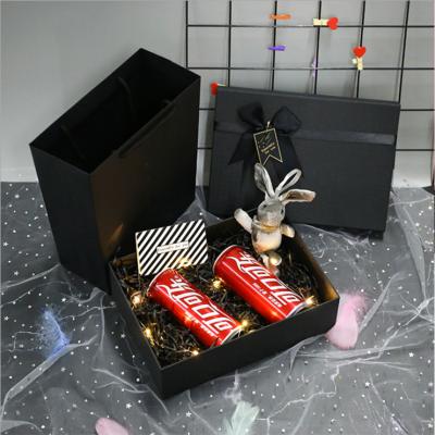 China Gift & Decorative Craft Christmas Gift Box Christmas Gift Candy Apple Boxes Folding Christmas Gift Box for sale