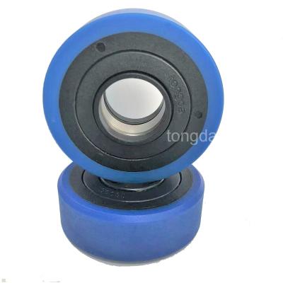 China Tongda Traditional Escalator Step Roller 80*25 6006 Skeleton Rollers Grade Wheel Escalator Parts Customized for sale