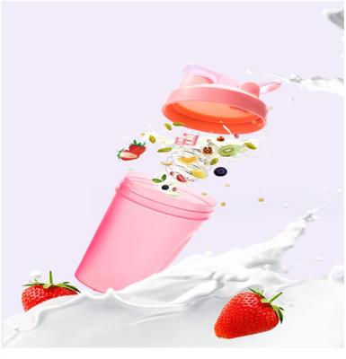 China Viable BPA Free GYM Plastic Protein Water Bottle Shake Cups Sports Durable Protein Shaker Bottle With Lid for sale