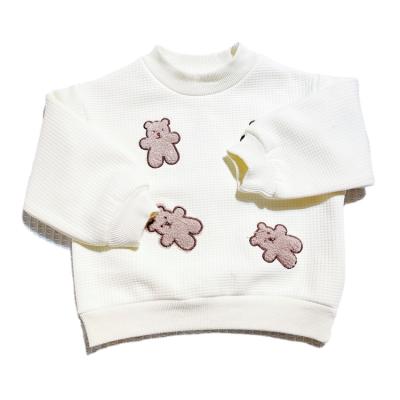 China Custom Anti-wrinkle Kids Clothing 0-6 Babies Long Sleeve Bear Printed White T-shirt Fleece Sweatshirt Wholesale for sale