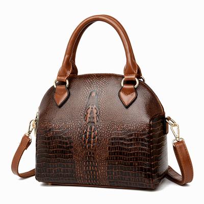 China Large Capacity Woman Handbag With Cross - Belt And Body Crocodile Alligator Pattern for sale