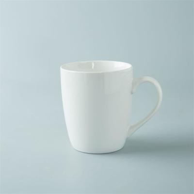 China 21Oz witte Ceramische Mokken Te koop