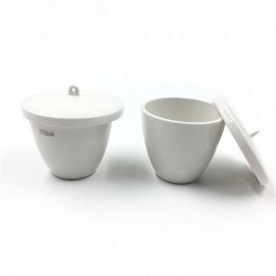 Chine Creuset en céramique de l'utilisation 5ml de laboratoire, creuset en porcelaine avec la couverture à vendre