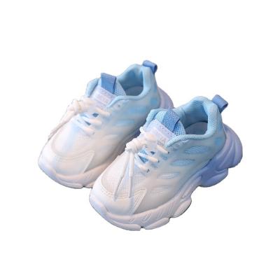 China 2022 New Casual Children's Tennis Fashion Shoes Breathable Breathable Children Running Sports Shoes for sale