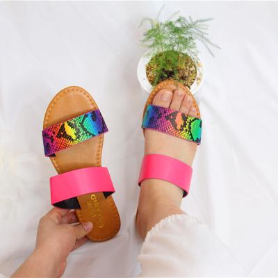 China Summer bling rhinestone flat sandals platform slippers casual shoes designer lit women's sandals for women and ladies for sale