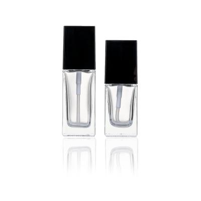 China Eco-friendly Square 30ml 40ml Recyclable Liquid Foundation Factory Supply Serum Spray Pump Glass Bottle With Black Lotion Pump for sale