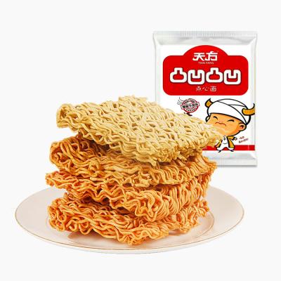 China Crispy Instant Noodles Dim Sum Noodles 58g Bags Of Fried Pepper Steak Flavor Noodle Snacks for sale