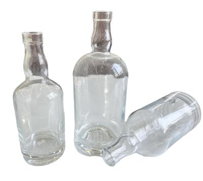 China Clear Glass 750ml Bottle for Spirits Brandy Gin Rum Tequila and Vodka in Glass Products for sale