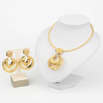 China Good Quality YueMing Fashion 18K Fine Jewelry Sets Hot Selling Luxury Earring Set Bridal Gold Plated Necklace For Women for sale