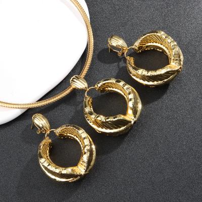 China YueMing Factory Good Quality Luxury Earring Set Fashion Bridal Fine Jewelry Sets 18K Gold Plated Necklace For Women for sale