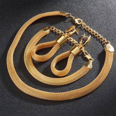 China Good Quality Hollow Fashion YueMing Big Hot Dubai Jewelry Sets Gold Plated Women Necklace Sets Dubai Jewelry Sets Jewelry for sale