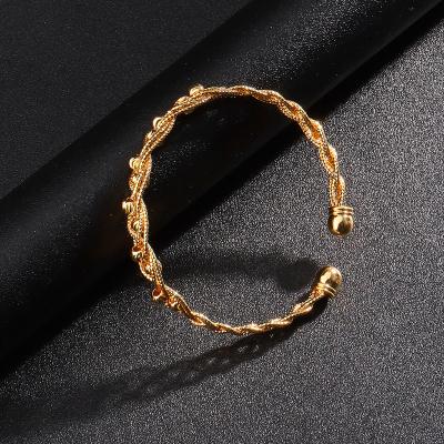 China Hot Good Quality Product Beautiful Bangle Jewelry Women 18k Gold Plated Cuff Bracelet for sale