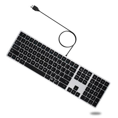 China OEM 109 Wireless USB Full Size Standard Ergonomic Keys Wired Computer Keyboard with Built-in 2-Port USB Hub for sale