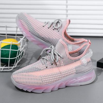 China CUSHIONING New Arrivals Wholesale Women Casual Shoes With Factory Price And Latest Design Slip On Sneakers For Women for sale