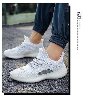 China CUSHIONING 2021 New Popular Recreational Men's Fly Woven Basketball Sneakers Running Shoes for sale