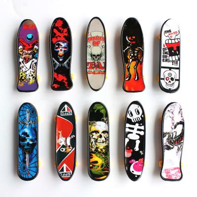 China Wholesale Popular Fingerboard Toy Truck Mini Finger Skateboard Toy Boy Kids Children Finger Skateboard Children Gift for sale