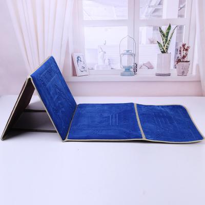 China New Portable Embossed Folding Prayer Mat Islamic Mosque Prayer Blanket for sale