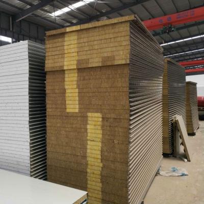 China Fireproof And Waterproof Sandwich Panel Metal Insulation OSB Sip Panel for sale