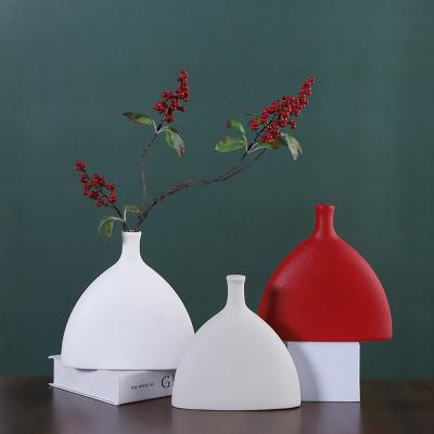 China New modern modern irregular ceramic flower vase for living room for sale