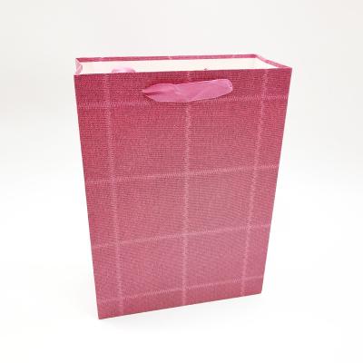 China M Wholesale Luxury Recyclable Purse Shopping Gift Packing Printed Paper Bag With Ribbon Handle for sale