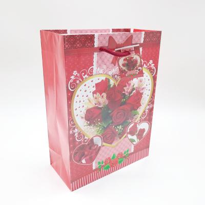 China Wholesale Recyclable Cheap Small Paper Bag Heart Design Printing Gift Packaging Bag Jewelry Bag for sale