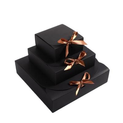 China Recyclable Brown/White Clamshell Cardboard Pastry Gift Box Bowknot Box Combination Packaging Box w/ribbon for sale