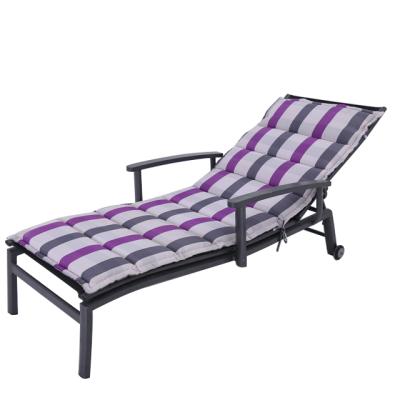 China Latest Anti-Static Home Textiles Waterproof Custom Waterproof Pool Cushion Classic Stripe Chaise Lounger Cushion For Outdoor for sale