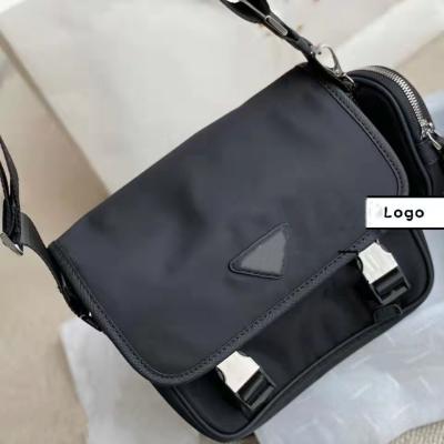 China Fashionable three-in-one leisure messenger bag durable durable fabric material all-match casual men and women with the same style for sale