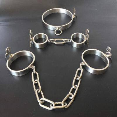 China 304Stainless Steel Bdsm Bondage Collar Handcuffs Bondage Metal Neck Collar For Women Men for sale