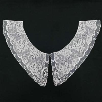 China Water Soluble Fake Shirt Collar Flower Cavity Pattern Decorative Collar Patch Fashion Women's Clothing Fake Lace Neck Collar for sale