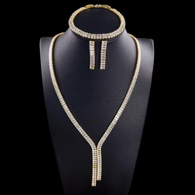 China FASHIONABLE European and American bridal wedding jewelry set full of zircon necklace earrings bracelet bridal three-piece banquet set chain for sale