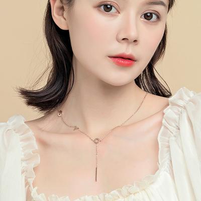 China LOVE FASHIONABLE Gold Steel Necklace Gold Titanium Fashion Clavicle Indelible Simple Necklace for sale