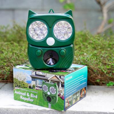 China Viable Outdoor Gardening Rodent Bird Peacock Pigeon Repellent Animal Wilding Reflector for sale